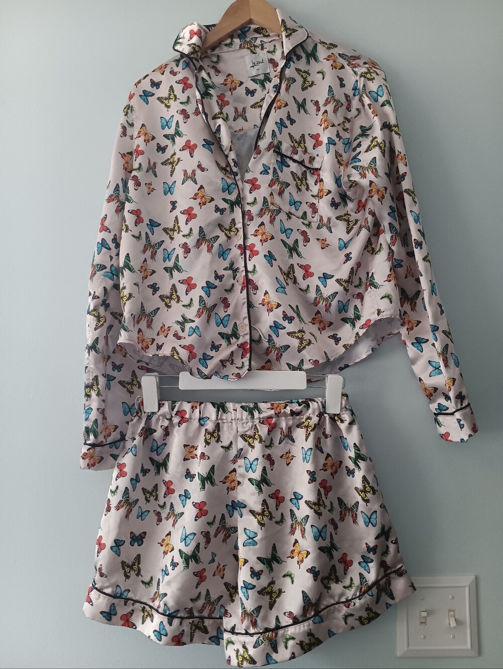Lezat Silk Butterfly Pajama Set M